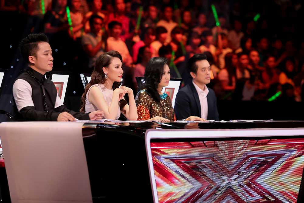 X-Factor: Hot girl 'chân dài như Hà Hồ, hát hay như Mỹ Tâm' gây sốt