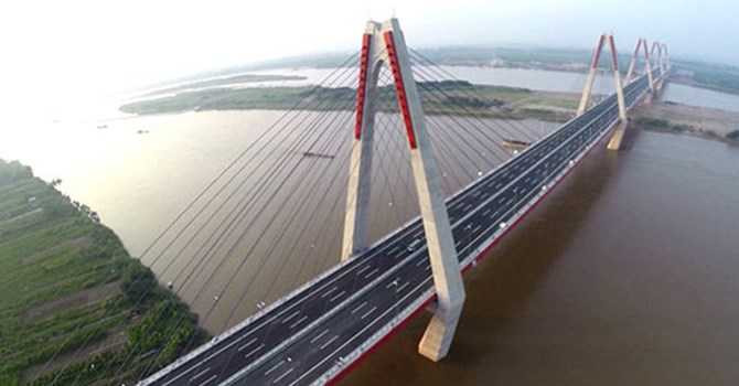 Nếu được cấp phép, siêu dự án đường thuỷ xuyên Á dọc sông Hồng của bầu Thụy sẽ mở ra một tuyến vận tải thuỷ thông suốt giữa miền núi và đồng bằng, góp phần tăng cường giao lưu phát triển kinh tế miền núi, giảm bớt quá tải cho hệ thống giao thông.