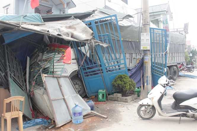 Ngôi nhà tại thôn Quang Trung bị hư hại nặng