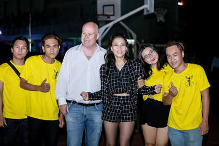 Gấu Bố - Gấu Mẹ cùng... FC của Gấu Mẹ