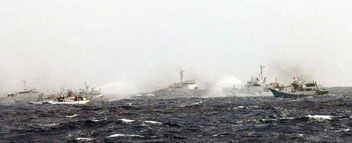 Cuộc đấu 'vòi rồng' kết thúc khi tàu Đài Loan rời khỏi vùng nước tranh chấp