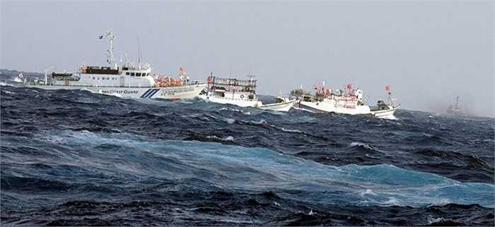 Hàng chục tàu cá Đài Loan (Trung Quốc) kéo ra Điếu Ngư/Senkaku sáng sớm 25/9