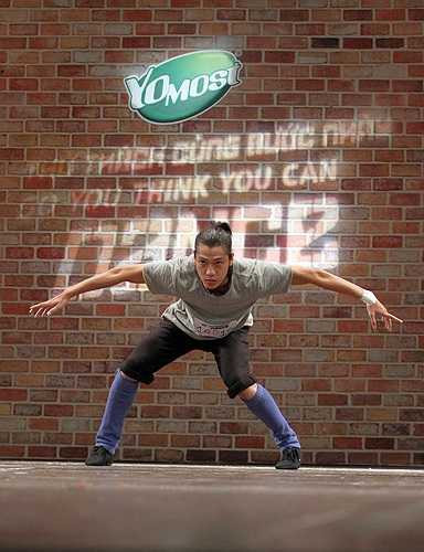 Đặng Minh Hiền là một diễn viên múa, tốt nghiệp ĐH Văn Hóa Quân Đội. 