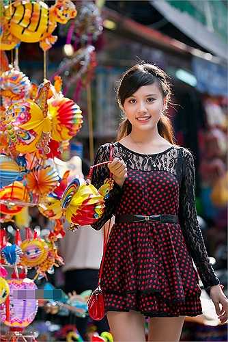 Câu châm ngôn yêu thích của Trang: Cuộc sống là một điều kì diệu và bạn là một phần của cuộc sống, vì vậy đừng ngại ngần sống hết mình ngày hôm nay