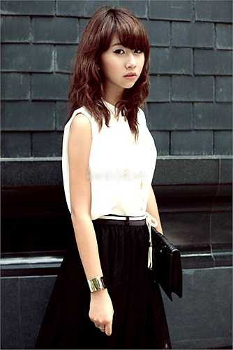 Quỳnh Anh Shyn là nữ sinh của trường THPT Phan Đình Phùng, là cái tên đang cực hot của teen Hà Thành