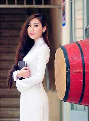 Nhớ lắm những buổi sáng đầu tuần được mặc áo dài