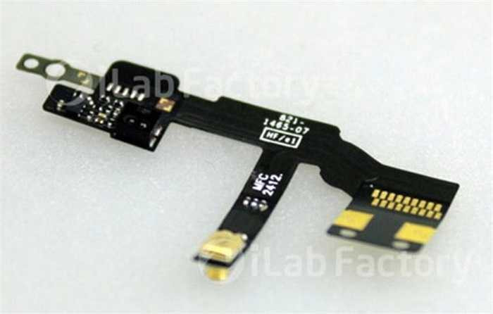 bằng những linh kiện được cho là đã tuồn từ nhà máy ra ngoài.