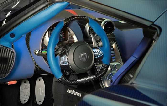 Và chiếc xe cũng là đại diện cho đỉnh cao trong chương trình tùy biến sản phẩm của Koenigsegg, và nó cho thấy mỗi chiếc Koenigsegg đều có thể trở nên khác biệt. 