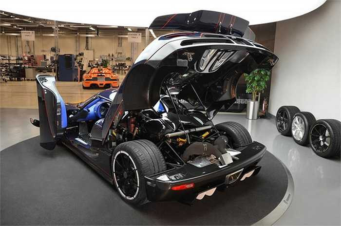 Cũng theo những con số mà Koenigsegg đưa ra, siêu xe có công suất cực lớn này có thể tăng tốc từ 0-100 km/h chỉ trong 2,9 giây, tốc độ tối đa theo “tính toán” là khoảng gần 440 km/h.