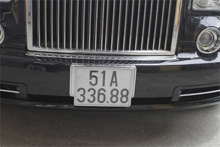Chiếc xe đeo biển 51. Bóng lộn và bệ vệ, Phantom giống như một chiếc 'phi cơ trên mặt đất'.