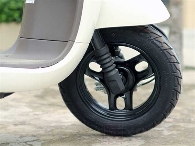Bánh trước của xe