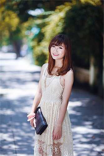 Nguyễn Hà Phương hiện là Á khôi trường ĐH Lao động Xã hội