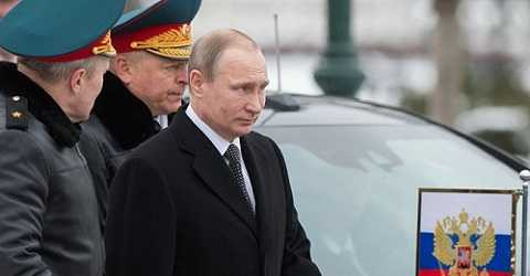 Theo Điện Kremlin, Tổng thống Nga Putin và gia đình đang là đích nhắm của các cuộc tấn công thông tin từ phía Phương Tây. Ảnh Sputnik/Sergey Guneev Theo Điện Kremlin, Tổng thống Nga Putin và gia đình đang là đích nhắm của các cuộc tấn công thông tin từ phía Phương Tây. Ảnh Sputnik/Sergey Guneev