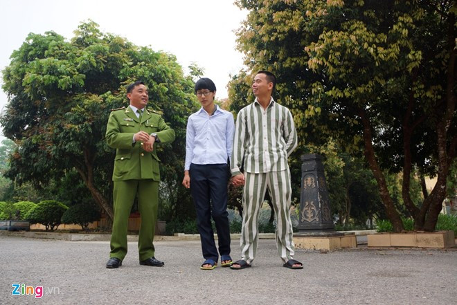 Hot girl chuyển giới Trâm Anh khác lạ ngày ra tù