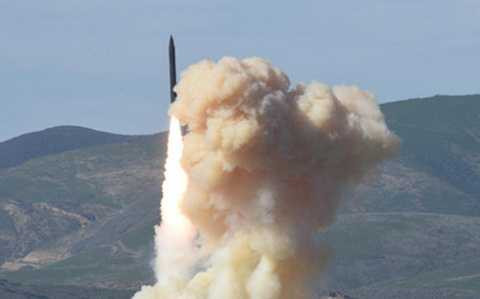 Tên lửa đánh chặn Mỹ phóng đi từ căn cứ không quân Vandenberg ở California. (Ảnh: AFP)