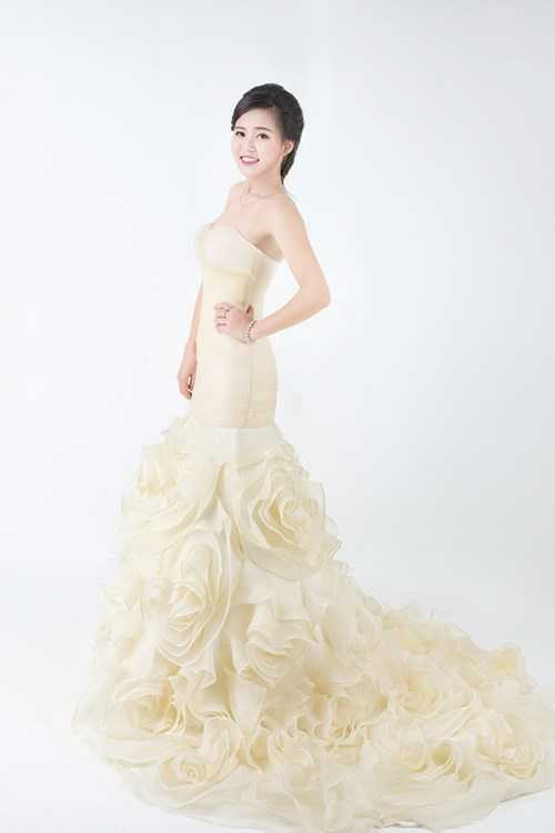 Những bóng hồng xinh đẹp, tài năng trường Nhân văn