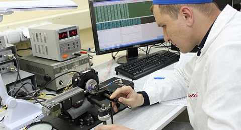 Nga phát triển rô-bốt y tế có khả năng sơ cứu