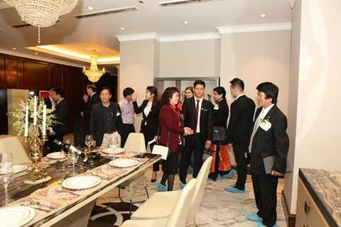 Rất đông khách mời đã tận mắt chiêm ngưỡng công trình xa xỉ nhất Thủ đô