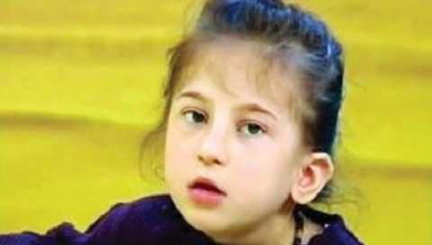 Cô bé Kaede Uber Cô bé Kaede Uber