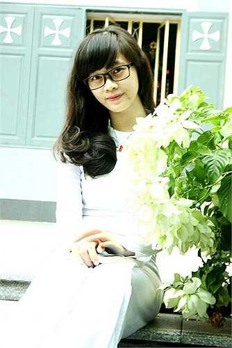 Cô học trò này luôn nuôi ước mơ được trở thành nữ tiếp viên hàng không.