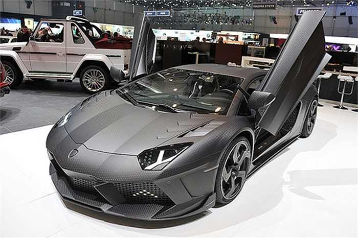Nguyên mẫu là chiếc Lamborghini Aventador LP700-4. Để tạo ra phiên bản đặc biệt Carbonado hay kim cương đen, hãng độ Đức đã tùy chỉnh động cơ 6,5 lít V12. Các chi tiết như piston, thanh truyền, bạc lót đầu thanh truyền, trục khuỷu, đầu xi-lanh đều thay mới. Sức mạnh được nâng lên 1.250 mã lực thay cho 700 mã lực nguyên bản. Thân xe làm mới từ sợi carbon do các kỹ sư của Mansory phát triển. Có 6 chiếc được sản xuất kèm giá bán 1,25 triệu USD.