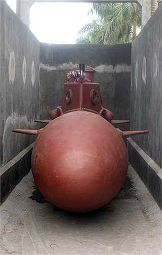 'Từ trước đến nay, hệ thống không khí tuần hoàn AIP do doanh nhân này nghiên cứu chế tạo mới chỉ được thử nghiệm trên cạn và trong phòng kín, nếu như hệ thống này hoạt động được trong môi trường nước, tàu ngầm Trường Sa sẽ được coi là thành công' – ông Hòa nhận định. 