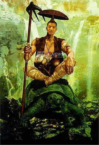 Trên băng ghế dự bị, có hậu vệ Ksor Úc nhìn như thể Địa Toàn Tinh - Qủy Kiểm Nhi Đỗ Hưng.