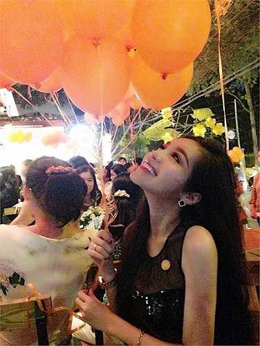 Xuất hiện tại sự kiện còn có sự góp mặt của Elly Trần, Lê Hiếu, Phương Vy, Trúc Diễm.