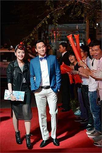 Mái tóc giúp cô nàng nổi bật tại các sự kiện.