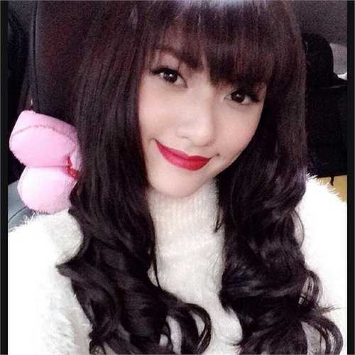 Nữ ca sỹ trẻ dịu dàng trong bức ảnh mới.