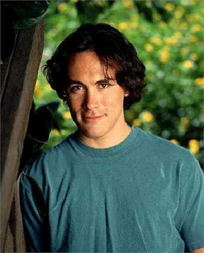 Quốc Hào học võ từ những người bạn thân của cha mình là Dan Inosanto và Richard Bustillo.