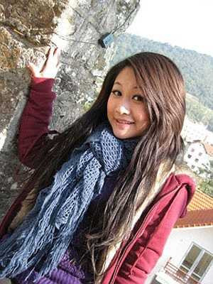 MC Quỳnh Anh – chị Kính Hồng trong chương trình Chúc bé ngủ ngon không chỉ để lại ấn tượng trong các em nhỏ bởi gương mặt dễ thương mà còn bởi chất giọng trong trẻo.