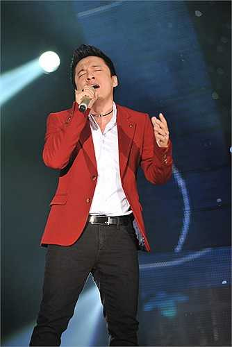 Tình em mùa xuân và Vũ khúc mùa xuân được 'anh 2' trình diễn quá xuất sắc.