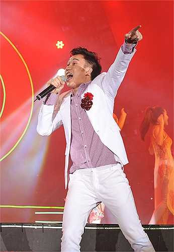 Dương Triệu Vũ là một trong những nghệ sĩ chịu đầu tư cho phần trình diễn từ âm nhạc cho đến dàn dựng, để có thể mang đến những gì hay nhất có thể.