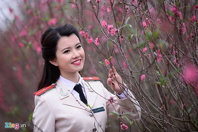 Vì vậy, dù sở hữu lợi thế từ khuôn mặt đẹp, nhưng Hương Giang vẫn không ngừng nỗ lực luyện tập hàng ngày để có được giọng nói hay, truyền cảm. 