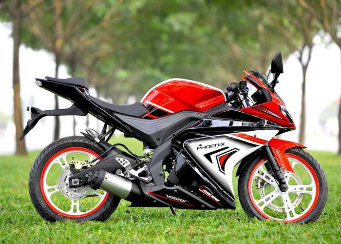 Phoenix 175LE có kiểu dáng khá bắt mắt với tông màu nóng.