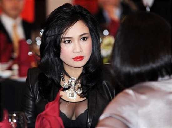 Tham gia sự kiện, Thanh Lam khiến mọi ánh mắt đổ dồn về mình khi diện bộ cánh táo bạo.