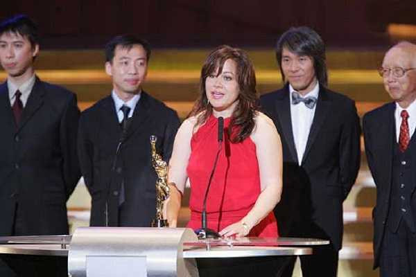 Cô được hy vọng sẽ trở thành một ngôi sao phim hành động.