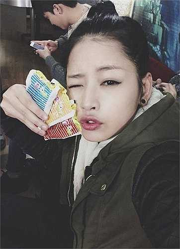 Hà Anh quyến rũ.