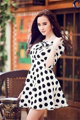 Angela Phương Trinh trong sáng, đáng yêu trong bộ ảnh mới.