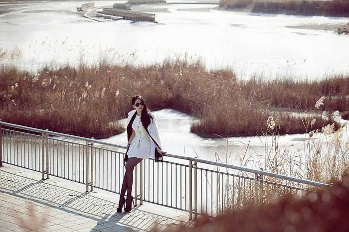 Trong chuyến sang Hàn Quốc mới đây, Ngọc Trinh khoe nhan sắc mong manh gợi cảm.