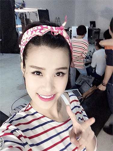 Đông Nhi xinh đẹp, đáng yêu.