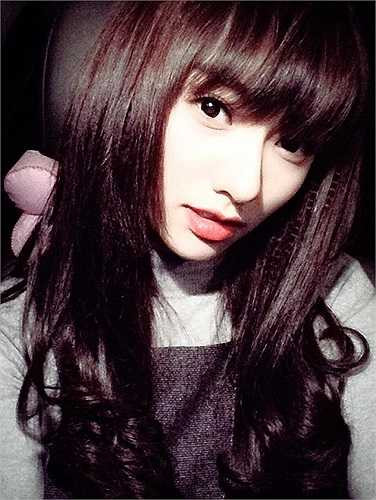 Hà Anh trên sàn catwalk.