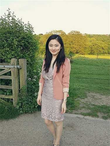 Cô gái này cũng rất năng động trẻ trung