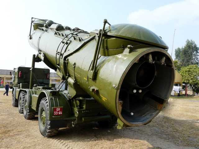 Các tên lửa dòng P -35 có trọng lượng hơn 4 tấn, chiều dài 10m. Tầm bắn khoảng 400km. Lượng nổ khi tiếp cận đủ sức mạnh hủy diệt các tàu chiến hạng nặng.