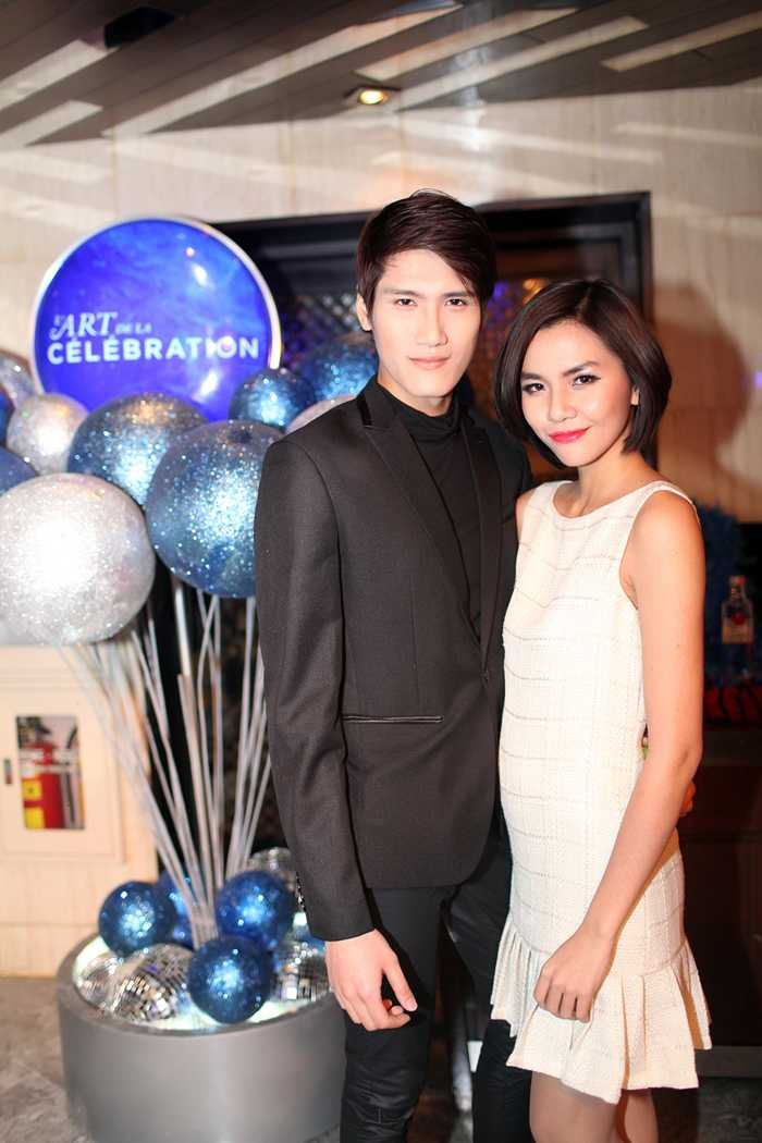 Cặp đôi tin đồn Next Top công khai thân mật trước đám đông