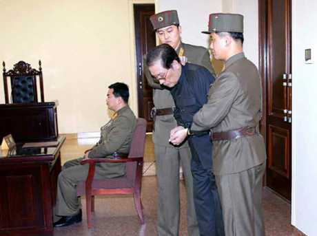 Triều Tiên xử tử đại gia đình Jang Song Thaek: Có đáng tin cậy?