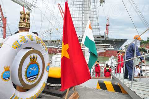 chiến hạm, tàu khu trục, hải quân, Ấn Độ, Hoa Kỳ, Đà Nẵng, tàu chiến