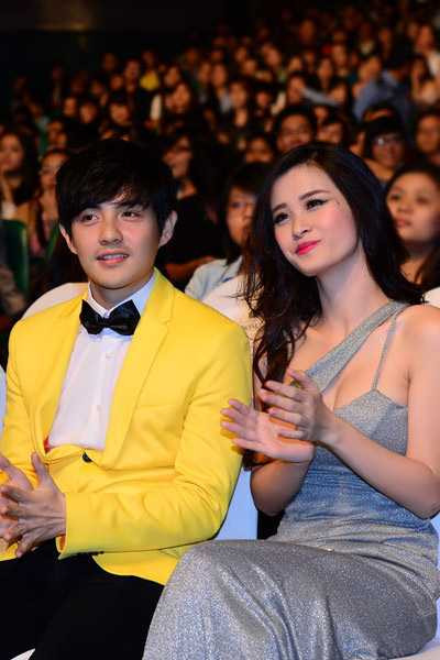 Ngắm sao Việt hở bạo đầu năm