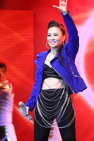 Ngắm sao Việt hở bạo đầu năm